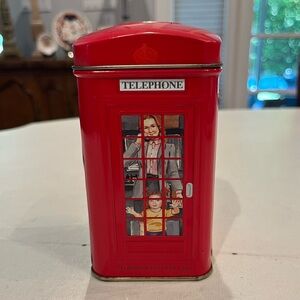 Vintage style English Red Telephone Booth bank tea tin. EUC!